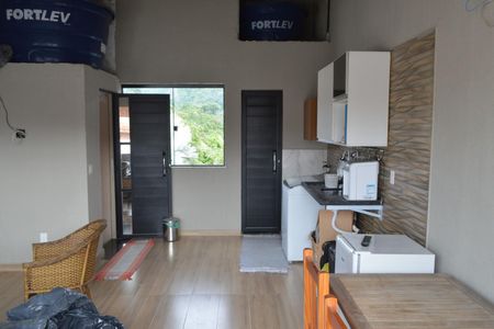 Casa de condomínio para alugar com 180m², 3 quartos e 3 vagas Casa de condomínio para alugar com 180m², 3 quartos e 3 vagasTerraço