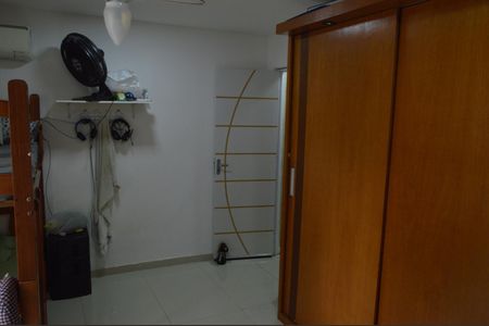 Casa de condomínio para alugar com 180m², 3 quartos e 3 vagas Casa de condomínio para alugar com 180m², 3 quartos e 3 vagasSuíte 1