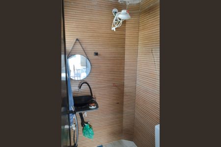 Casa de condomínio para alugar com 180m², 3 quartos e 3 vagas Casa de condomínio para alugar com 180m², 3 quartos e 3 vagasBanheiro do Terraço