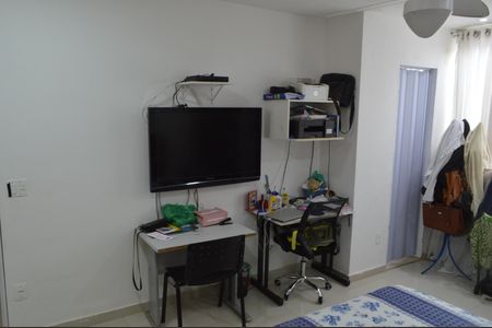 Casa de condomínio para alugar com 180m², 3 quartos e 3 vagas Casa de condomínio para alugar com 180m², 3 quartos e 3 vagasSuite 2