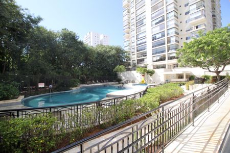 Apartamento para alugar com 197m², 3 quartos e 3 vagasÁrea comum - Piscina