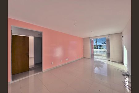 Casa de condomínio à venda com 662m², 4 quartos e 2 vagasSuíte 1