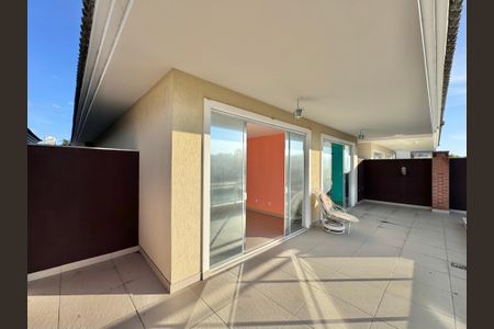 Casa de condomínio à venda com 662m², 4 quartos e 2 vagasVaranda - Suíte 1 e Quarto