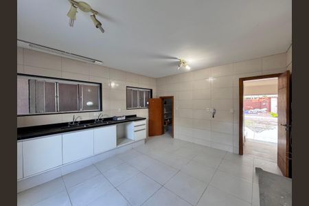 Casa de condomínio à venda com 662m², 4 quartos e 2 vagasCozinha