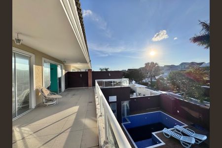 Casa de condomínio à venda com 662m², 4 quartos e 2 vagasVaranda - Suíte 1 e Quarto