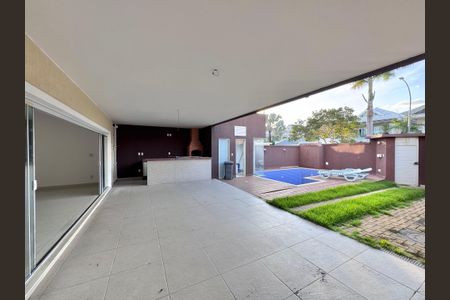 Casa de condomínio à venda com 662m², 4 quartos e 2 vagasÁrea externa