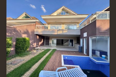 Casa de condomínio à venda com 662m², 4 quartos e 2 vagasÁrea externa