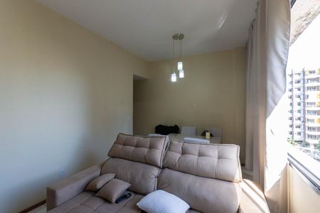 Apartamento para alugar com 78m², 2 quartos e 1 vagaSala