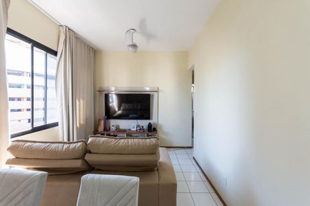 Apartamento para alugar com 78m², 2 quartos e 1 vagaSala