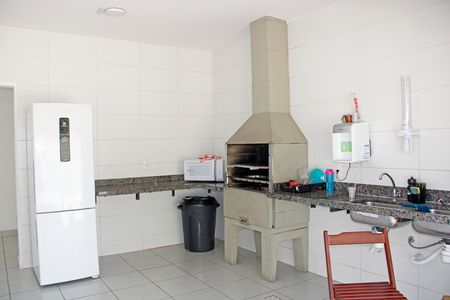 Apartamento para alugar com 60m², 2 quartos e 1 vagaÁrea comum - Churrasqueira