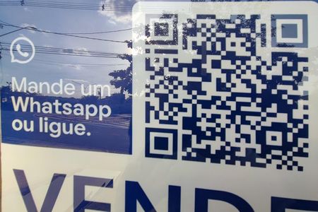 Casa de condomínio à venda com 200m², 3 quartos e 4 vagas Casa de condomínio à venda com 200m², 3 quartos e 4 vagasPlaca