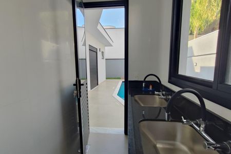 Casa de condomínio à venda com 200m², 3 quartos e 4 vagas Casa de condomínio à venda com 200m², 3 quartos e 4 vagasÁrea de Serviço