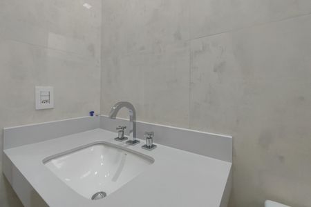 Casa de condomínio à venda com 200m², 3 quartos e 4 vagas Casa de condomínio à venda com 200m², 3 quartos e 4 vagasBanheiro Suíte 2