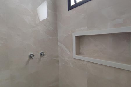 Casa de condomínio à venda com 200m², 3 quartos e 4 vagas Casa de condomínio à venda com 200m², 3 quartos e 4 vagasBanheiro Suíte