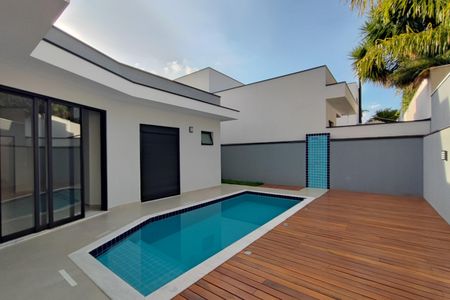 Casa de condomínio à venda com 200m², 3 quartos e 4 vagas Casa de condomínio à venda com 200m², 3 quartos e 4 vagasQuintal - Piscina