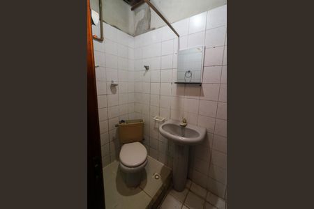 Casa à venda com 300m², 4 quartos e 4 vagasBanheiro da Suíte 2