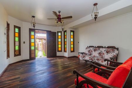 Casa para alugar com 300m², 4 quartos e 4 vagas Casa para alugar com 300m², 4 quartos e 4 vagasSala