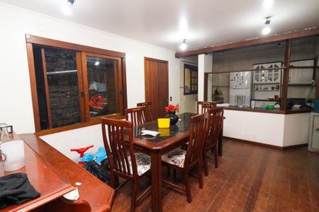 Casa à venda com 300m², 4 quartos e 4 vagasSala de Jantar