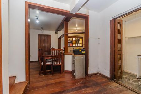 Casa para alugar com 300m², 4 quartos e 4 vagas Casa para alugar com 300m², 4 quartos e 4 vagasQuarto