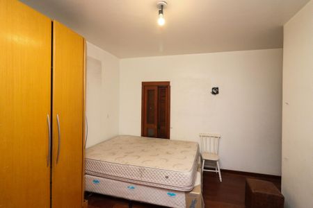 Casa à venda com 300m², 4 quartos e 4 vagasSuíte 1