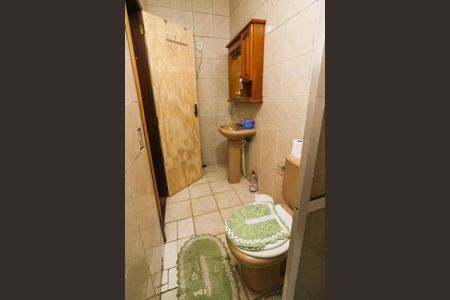 Casa à venda com 300m², 4 quartos e 4 vagasBanheiro da Suíte 1