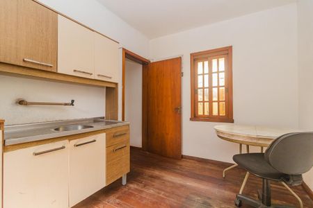 Casa para alugar com 300m², 4 quartos e 4 vagas