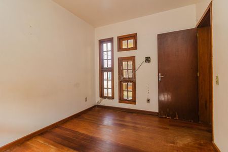 Casa para alugar com 300m², 4 quartos e 4 vagas Casa para alugar com 300m², 4 quartos e 4 vagasQuarto 5