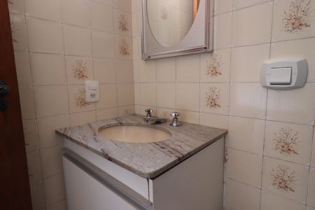 Casa para alugar com 161m², 4 quartos e 4 vagasBanheiro da Suíte