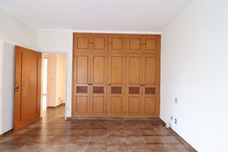 Casa para alugar com 161m², 4 quartos e 4 vagasSuíte