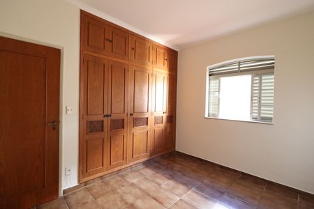 Casa para alugar com 161m², 4 quartos e 4 vagasQuarto 2