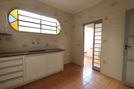 Casa para alugar com 161m², 4 quartos e 4 vagasCozinha