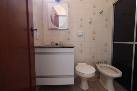 Casa para alugar com 161m², 4 quartos e 4 vagasBanheiro da Suíte