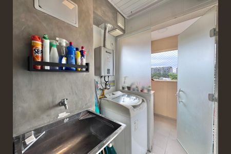 Apartamento à venda com 64m², 2 quartos e 1 vagaCozinha e Área de Serviço