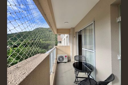 Apartamento à venda com 64m², 2 quartos e 1 vagaVaranda