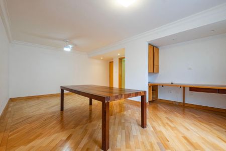 Apartamento à venda com 102m², 2 quartos e sem vaga Apartamento à venda com 102m², 2 quartos e sem vagaSala