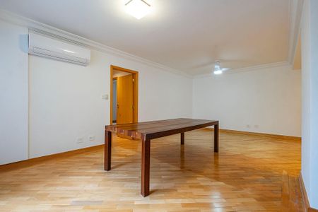 Apartamento à venda com 102m², 2 quartos e sem vaga Apartamento à venda com 102m², 2 quartos e sem vagaSala