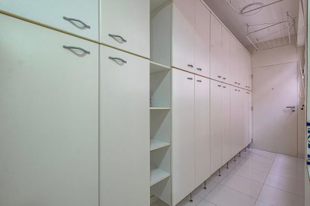 Apartamento à venda com 102m², 2 quartos e sem vaga Apartamento à venda com 102m², 2 quartos e sem vagaCozinha