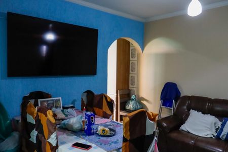 Casa à venda com 125m², 4 quartos e 2 vagasSala