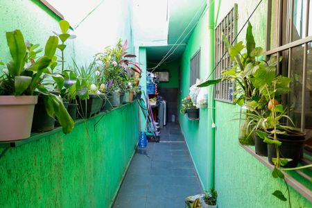 Casa à venda com 125m², 4 quartos e 2 vagasCorredor