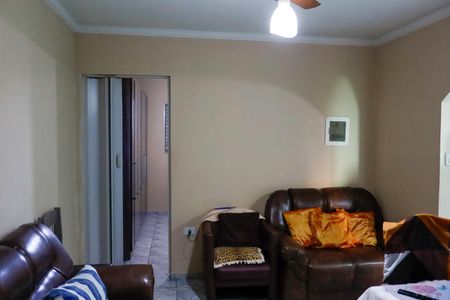 Casa à venda com 125m², 4 quartos e 2 vagasSala