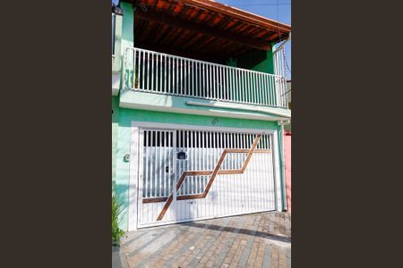 Casa à venda com 125m², 4 quartos e 2 vagasFachada