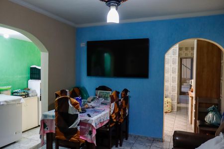 Casa à venda com 125m², 4 quartos e 2 vagasSala