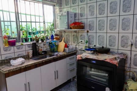 Casa à venda com 125m², 4 quartos e 2 vagasCozinha