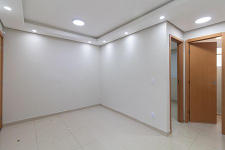 Apartamento à venda com 40m², 2 quartos e 1 vaga Apartamento à venda com 40m², 2 quartos e 1 vagaSala