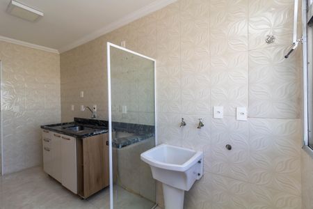 Apartamento à venda com 52m², 2 quartos e 1 vaga Apartamento à venda com 52m², 2 quartos e 1 vagaCozinha-Lavanderia