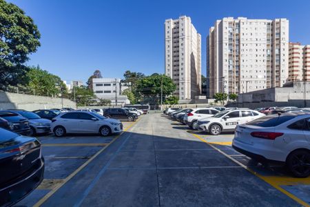 Apartamento à venda com 52m², 2 quartos e 1 vaga Apartamento à venda com 52m², 2 quartos e 1 vagaEstacionamento