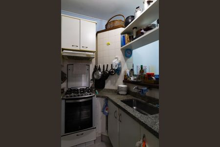 Casa de condomínio à venda com 190m², 5 quartos e 2 vagas Casa de condomínio à venda com 190m², 5 quartos e 2 vagasCozinha