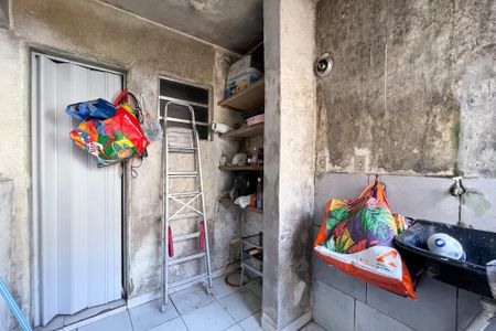 Casa à venda com 300m², 5 quartos e 3 vagas Casa à venda com 300m², 5 quartos e 3 vagasÁrea de Serviço - Casa 1