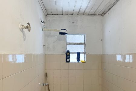 Casa à venda com 300m², 5 quartos e 3 vagas Casa à venda com 300m², 5 quartos e 3 vagasCasa 2 - Banheiro social