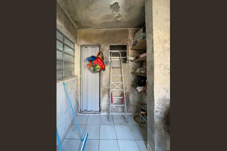 Casa à venda com 300m², 5 quartos e 3 vagas Casa à venda com 300m², 5 quartos e 3 vagasÁrea de Serviço - Casa 1